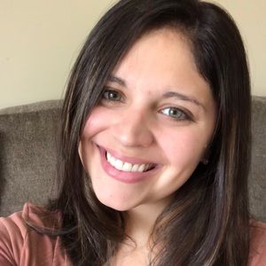 Meet your Posher, Cassandra